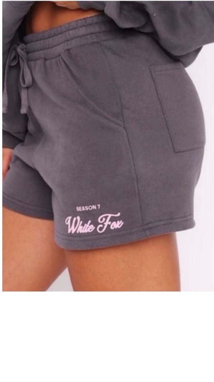 White Fox Season 7 Fleece Logo Sweat Shorts Medium